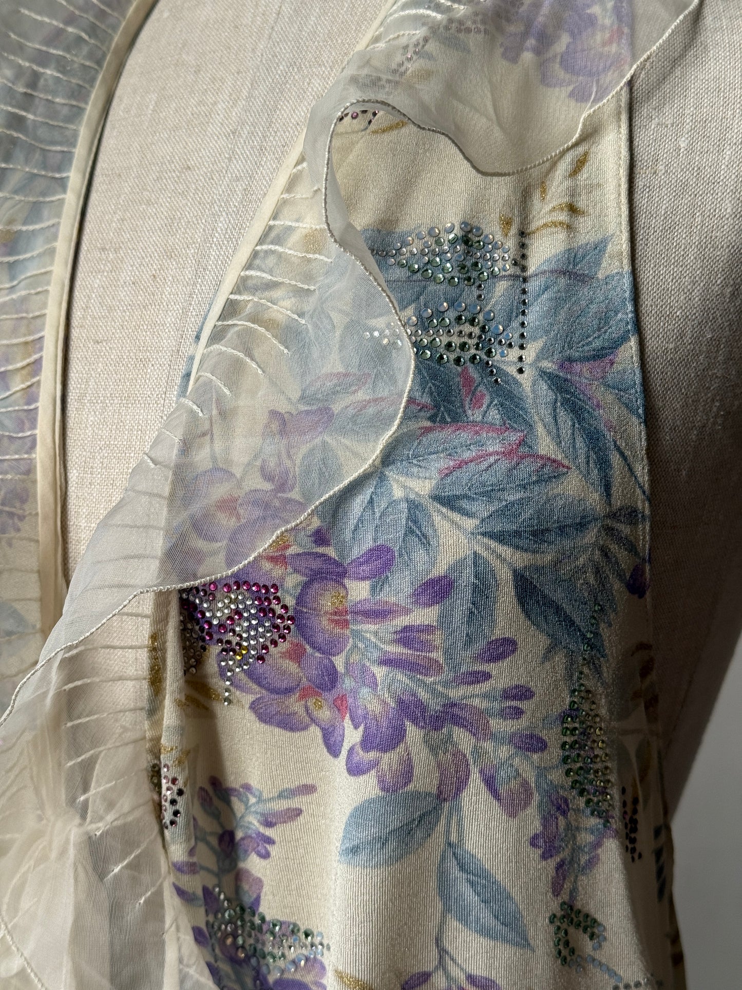 Emanuel Ungaro 2003FW Floral Print Ensemble with Ruffle Details