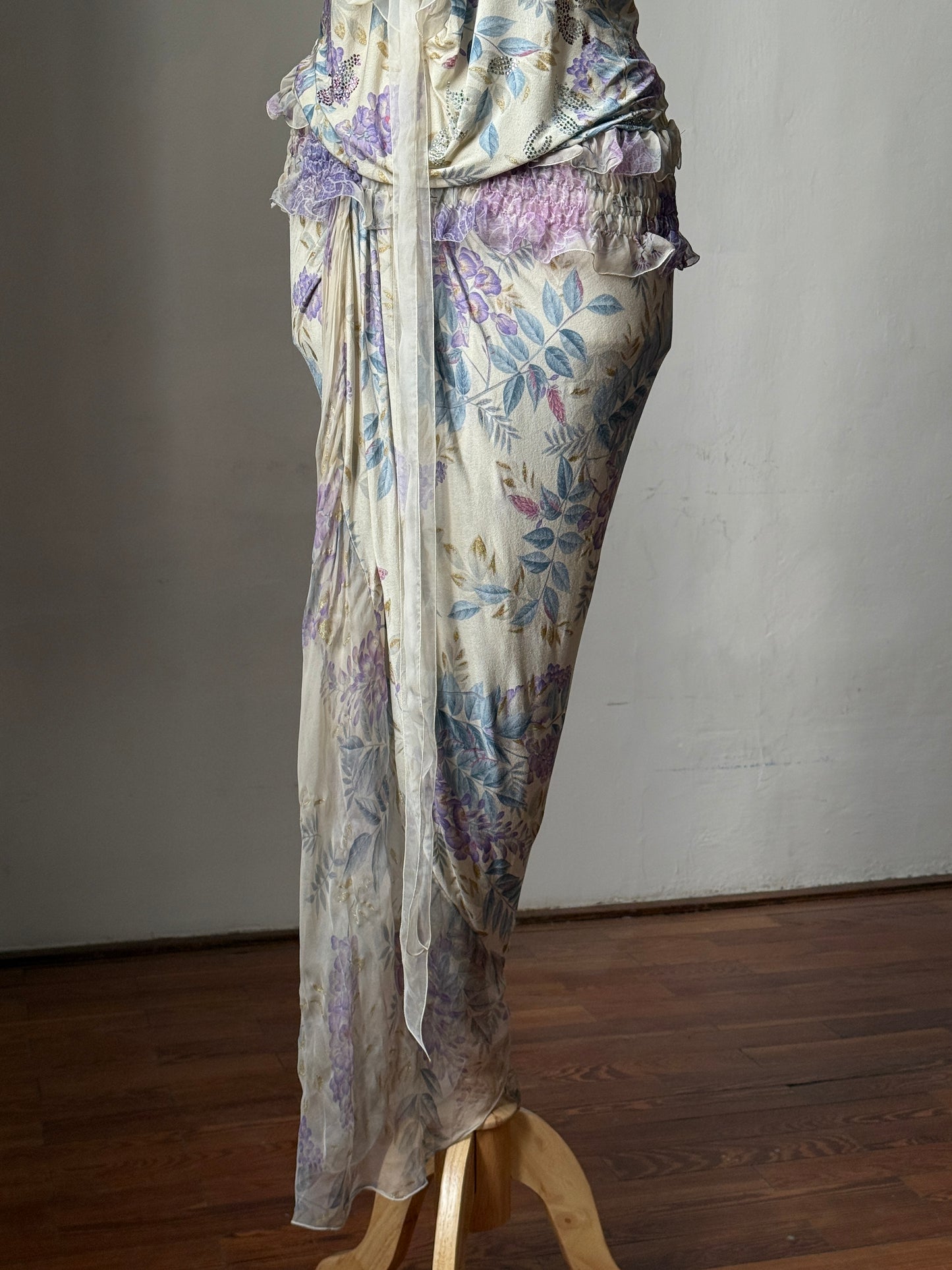 Emanuel Ungaro 2003FW Floral Print Ensemble with Ruffle Details