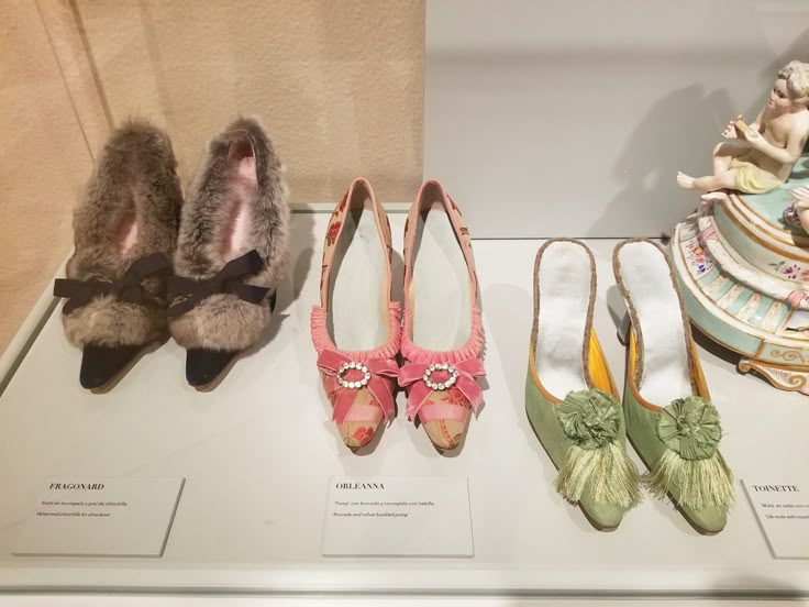 Manolo Blahnik ‘Marie Antoinette’ Jacquard Velvet Ribbon Heels