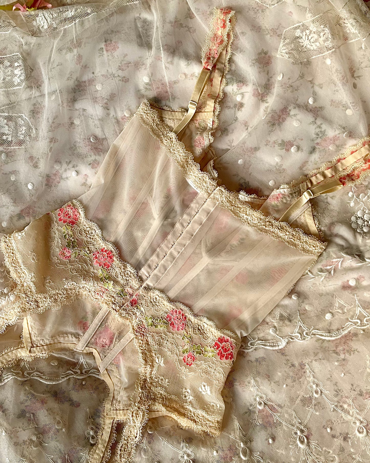 Chantal Thomass Cream And Pink Rose Embroidered Lace Corset