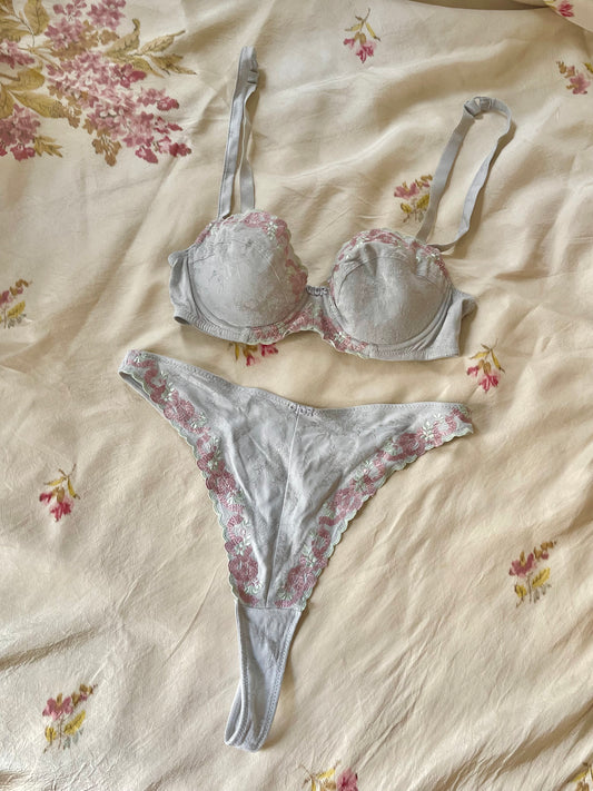 Christian Dior Light Grey Lingerie Set With Floral Embroidery