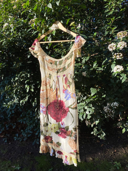 Rare Vintage Valentino Floral Lace Midi Dress